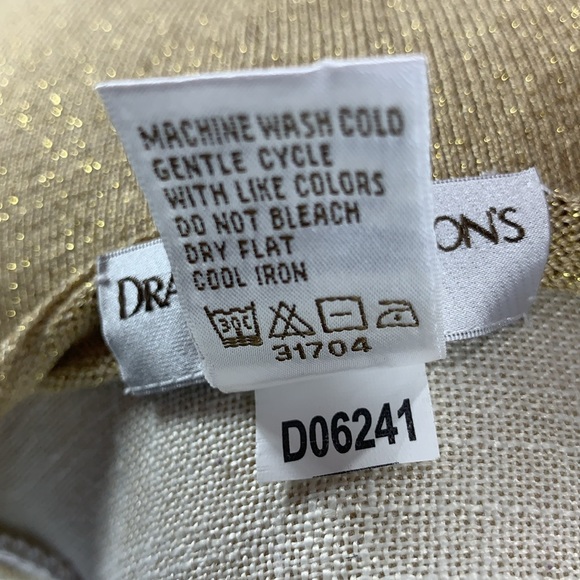 Draper’s & Damon’s Gold Shimmer Sparkle Scoop Neck Sweater Size Small Pe… - Picture 11 of 12